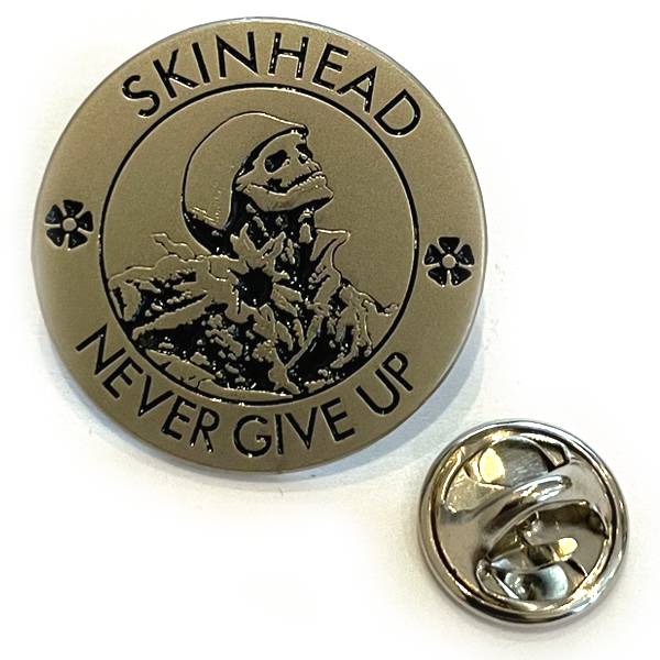 Skinhead - Never give up, Pin Combat 84